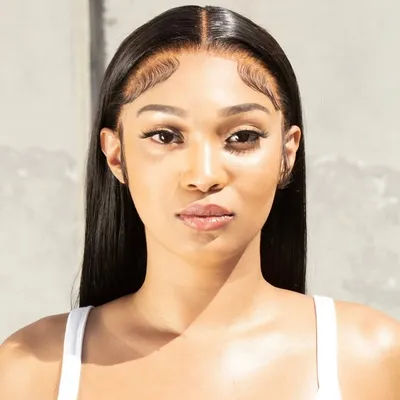 Edwina Carla Isaacs (520K Followers) | Instagram Influencer in