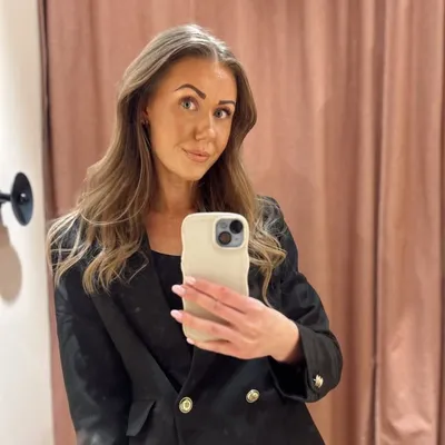 ELIN JOHNSSON ๐ profile