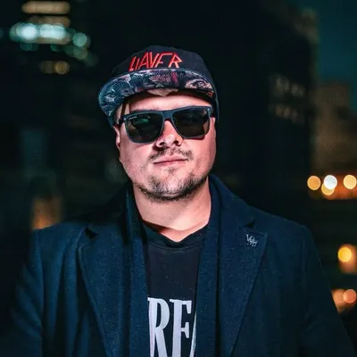 Luis Arroyo profile