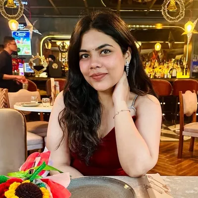 Riya Gulati ✨ profile