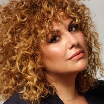 Einat Mia Dan profile