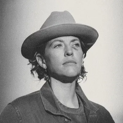 Lauren Dickens profile