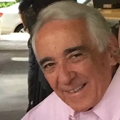 Eladio Lárez profile