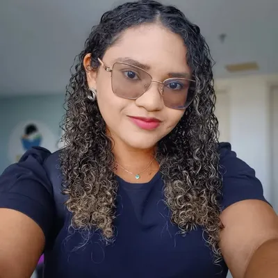 Finanças | Elayne Gomes profile
