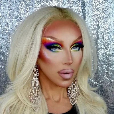 Elaina Glam profile