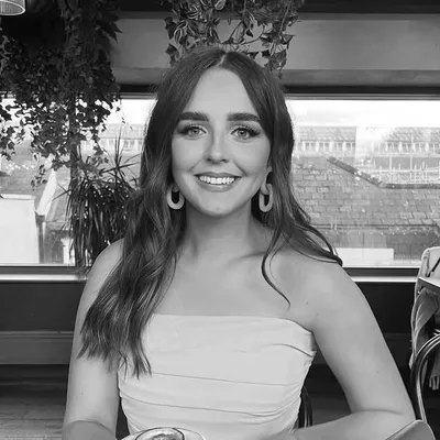 lucy barnett profile