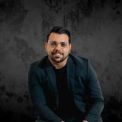 Oscar Galvez profile