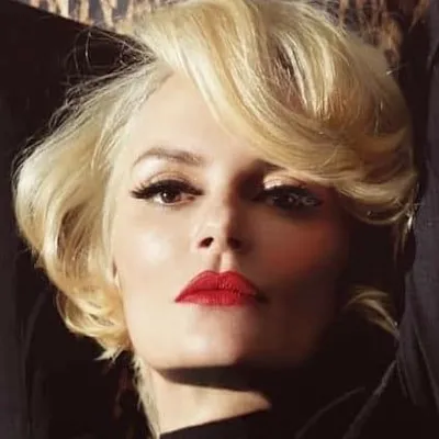 Elena Christopoulou profile