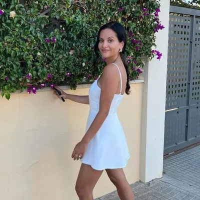 Eleni Lazares Bruns profile