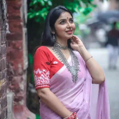 Elfina Mukherjee