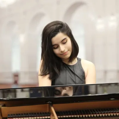 Elif Işıl Karakaş profile