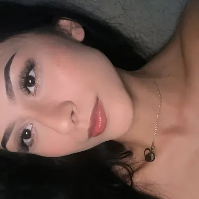 Elizabeth González🕷️ profile