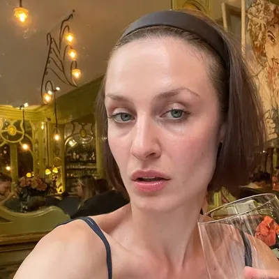 Éline Hoyois profile