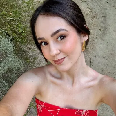 Elisabeth Cecilia de Mello profile