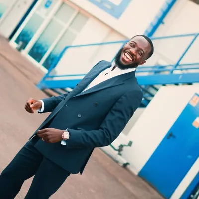 Elisha OWUSU profile