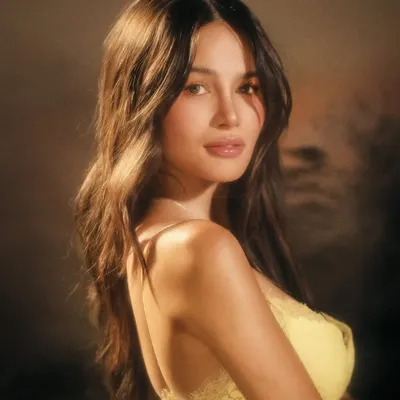 Elisse Joson profile