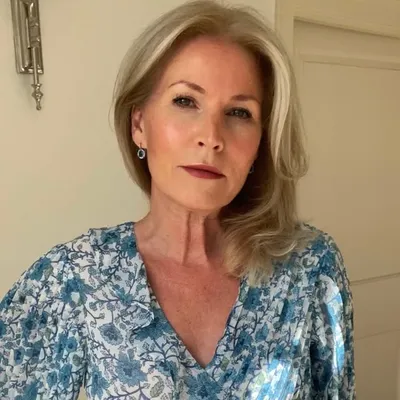 ELIZABETH ๐ธ profile