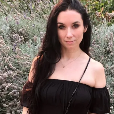 Elizabeth | Travel + Lifestyle | UGC profile