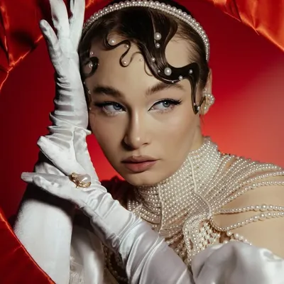 Многоликая Elizabeth Ioda profile
