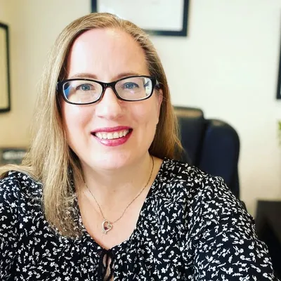 Elizabeth Potts Weinstein profile