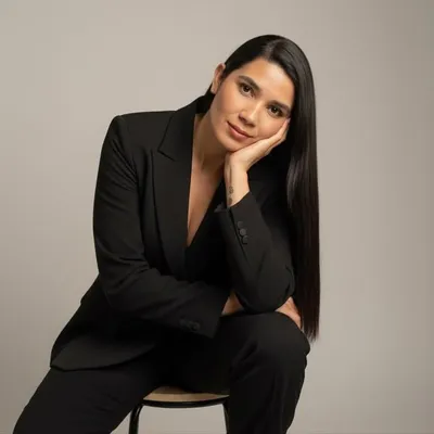 Elizabeth Toro UGC profile