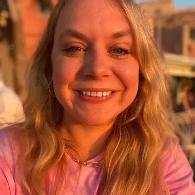 Elke Van Huffel profile
