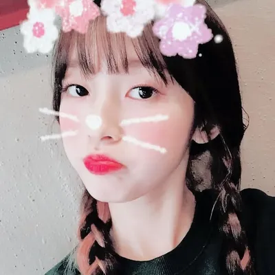 우웅 profile