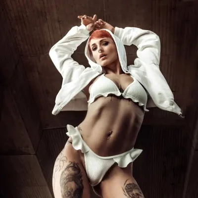 Ella Prien profile