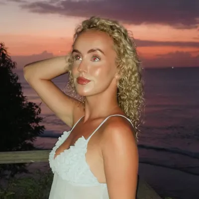 Ella Grace profile