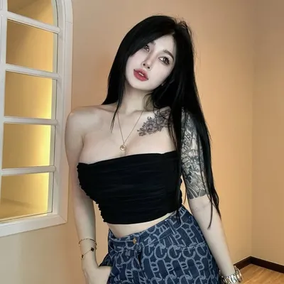 娜娜 profile