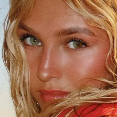 Ella Horan profile