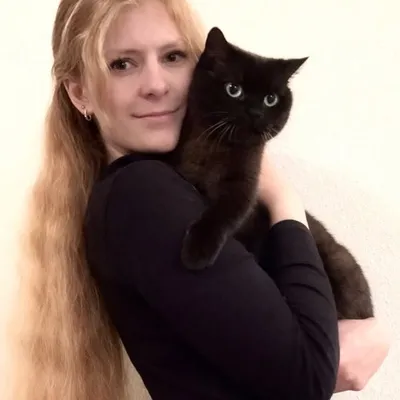 Elli profile