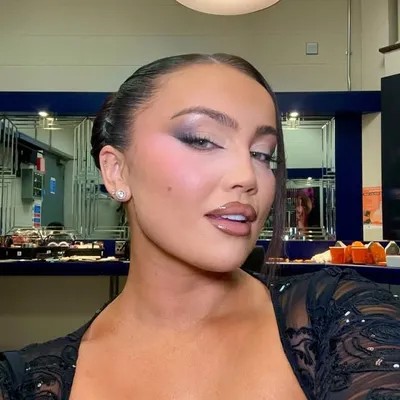 ELLIE KELLY profile