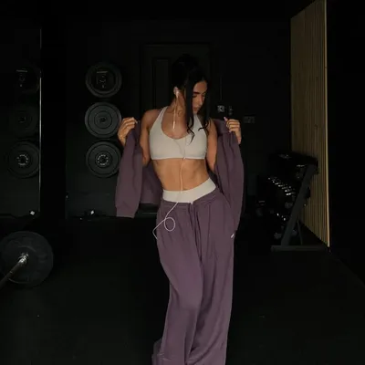 Ellie Jane | Online Fitness & Wellness Coach profile