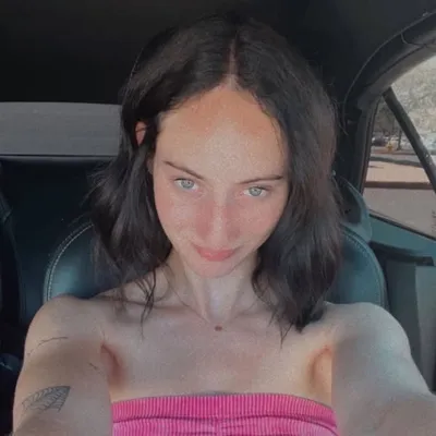 Ellie Wachter profile