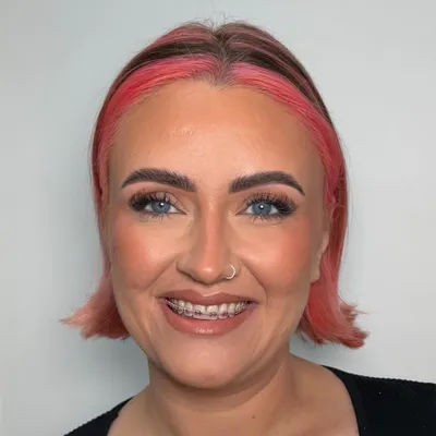 Ellie Warner Leeds Hairdresser profile