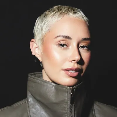ELLI HERFELLNER profile