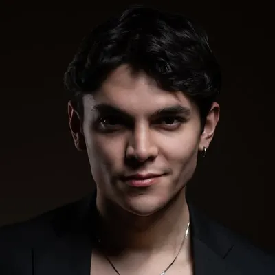 Elliot Alva profile