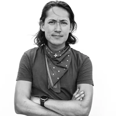 Elliot Ross profile