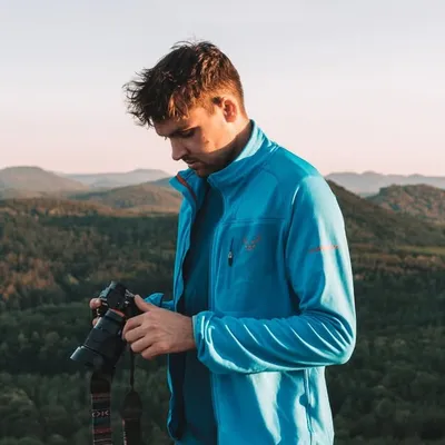 Robin R. | profile