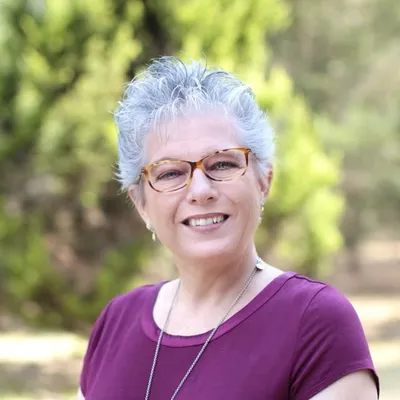 Elsa Gómez profile