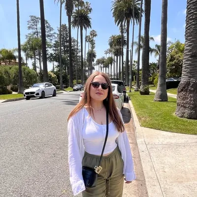 ⚡ Paola profile