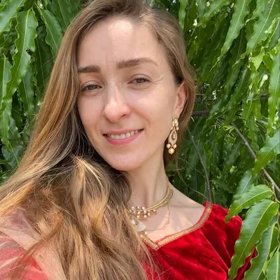 Из Индии в Россию. Я Эля! profile