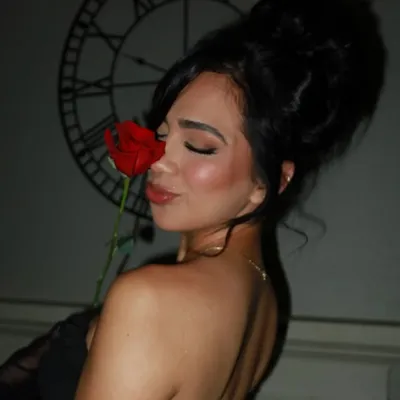 ELIZABETH profile