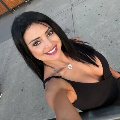 Ely Recinos profile