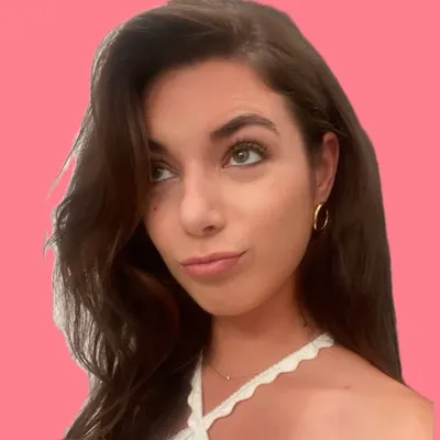 Elysa Rivet profile