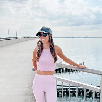 Emelia Simoneau profile