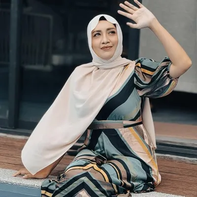 Puteri Emilia Mohd Hanif profile