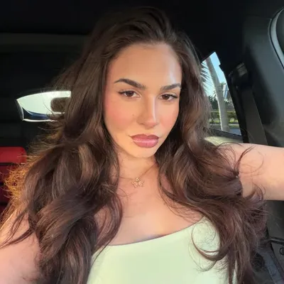 Emely Hernandez profile