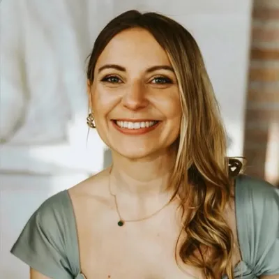 Emilie profile